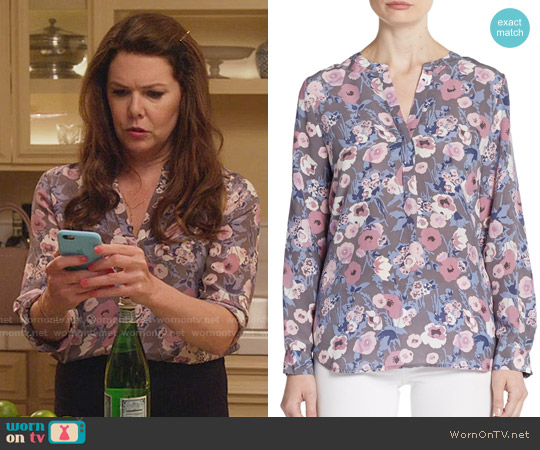 Joie Peterson Floral Silk Blouse worn by Lorelai Gilmore (Lauren Graham) on Gilmore Girls