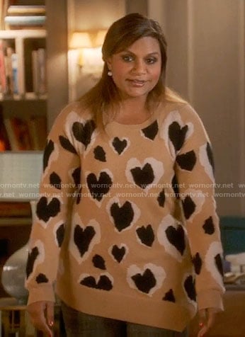 Mindy’s beige heart print sweater on The Mindy Project