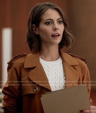 Thea’s white scalloped top and tan trench coat on The Flash
