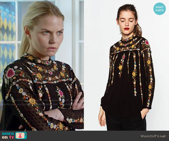 Zara Plumetis Tunic worn by Emma Swan (Jennifer Morrison) on Once Upon A Time