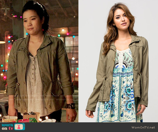 Ashley Roll Sleeve Womens Anorak Jacket worn by Happy Quinn (Jadyn Wong) on Scorpion