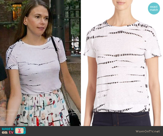 Alice + Olivia Lorraine Tee worn by Liza Miller (Sutton Foster) on Younger