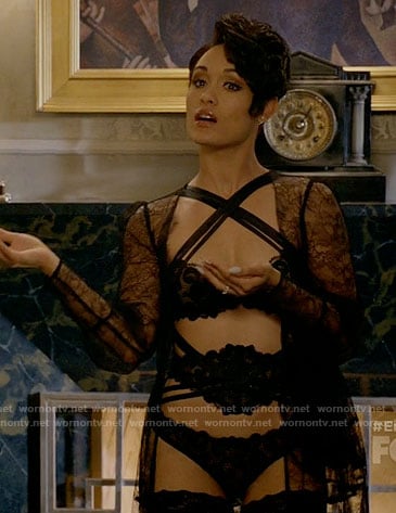 Anika’s black lingerie and lace robe on Empire
