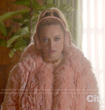 Chanel 3’s peach fur and sequin jacket and LOVE choker on Scream Queens