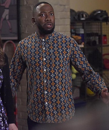 Winston’s Thanksgiving shirt on New Girl
