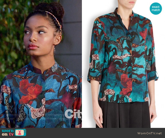 Alice + Olivia Eloise Printed Chiffon Blouse worn by Zoey Johnson (Yara Shahidi) on Black-ish