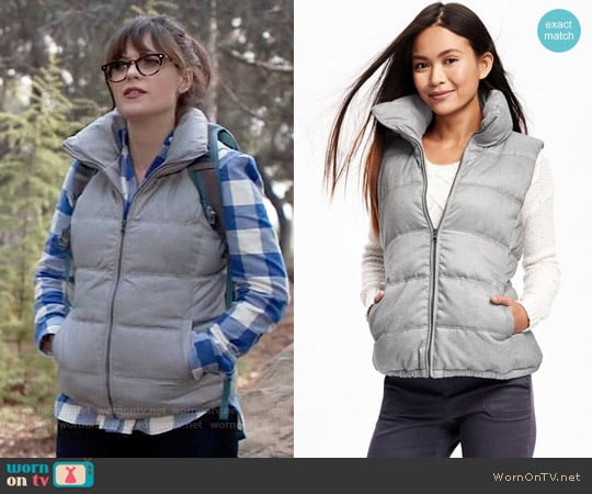 Old Navy Textured Frost Free Vest worn by Jessica Day (Zooey Deschanel) on New Girl