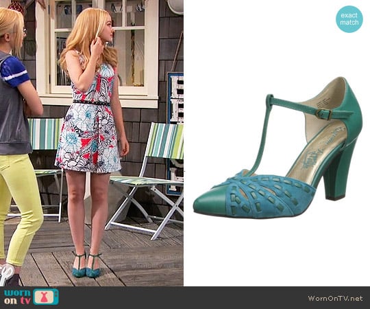 Seychelles Portrait Dress Pump in Teal worn by Liv Rooney (Dove Cameron) on Liv and Maddie