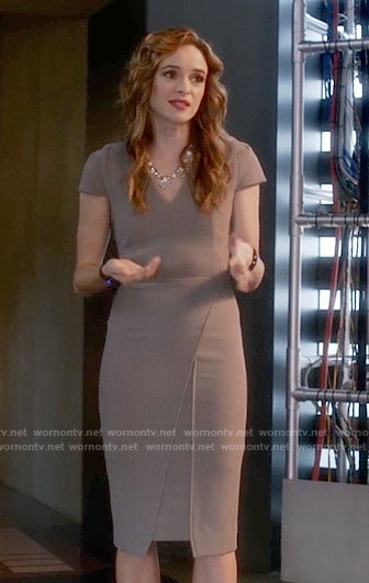 Caitlin’s grey v-neck capped sleeve dress on The Flash