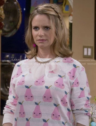 Kimmy’s pink pear print sweater on Fuller House
