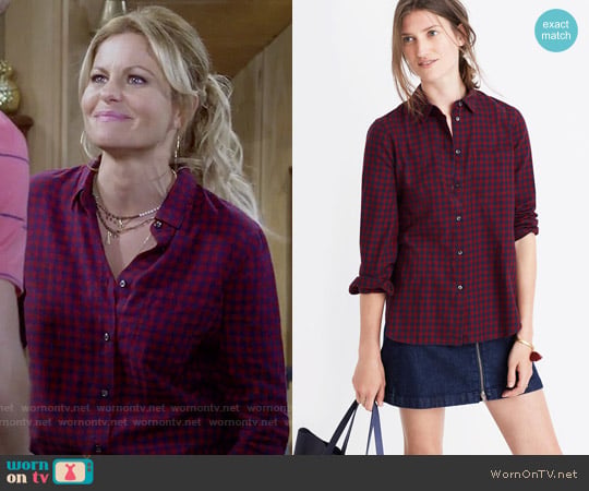 Shrunken Ex-boyfriend Shirt in Gingham Check by worn by DJ Tanner-Fuller (Candace Cameron Bure) on Fuller House