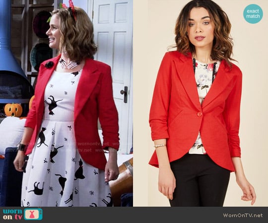ModCloth Fine and Sandy Blazer in Red worn by Kimmy Gibbler (Andrea Barber) on Fuller House
