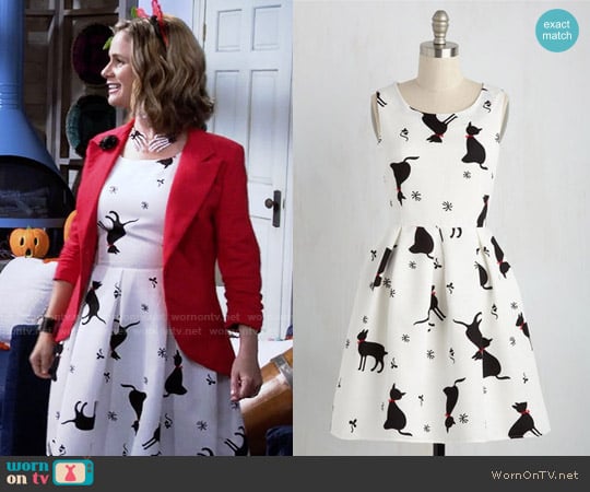 Good Mews Travels Fast Dress from Modcloth worn by Kimmy Gibbler (Andrea Barber) on Fuller House