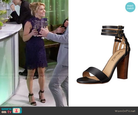 Splendid Jena Sandals worn by DJ Tanner-Fuller (Candace Cameron Bure) on Fuller House