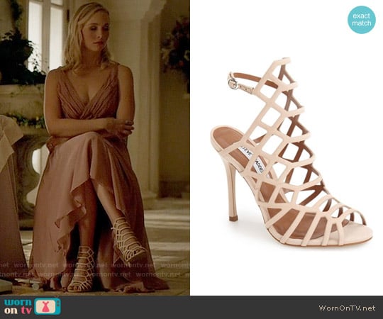 Steve Madden Slithur Sandal in Blush worn by Caroline Forbes (Candice Accola) on The Vampire Diaries