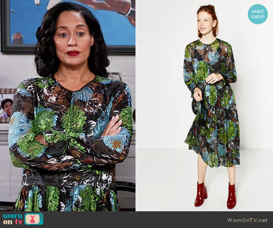 Zara Floral Midi Devor&eacute; Dress worn by Rainbow Johnson (Tracee Ellis Ross) on Black-ish