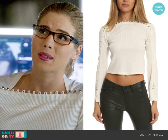 3.1 Phillip Lim Ribbed Long Sleeve Top worn by Felicity Smoak (Emily Bett Rickards) on Arrow