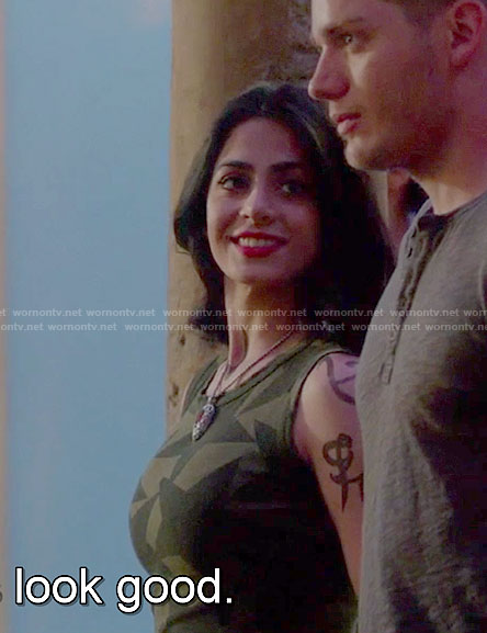 Isabelle’s green star print sleeveless top on Shadowhunters