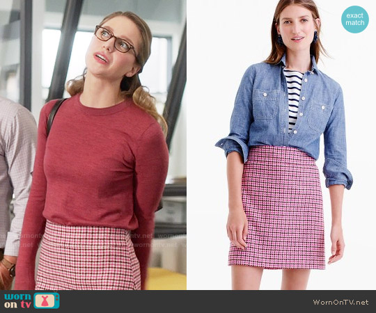 J.Crew Mini skirt in pink houndstooth worn by Kara Danvers (Melissa Benoist) on Supergirl