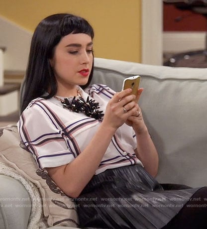 Mandy’s short sleeve plaid top on Last Man  Standing