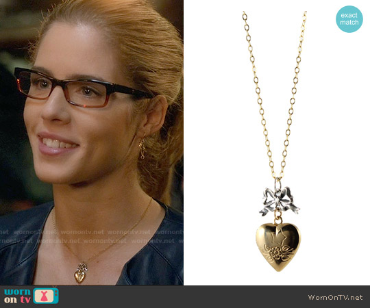 Peggy Li Heart Locket Necklace worn by Felicity Smoak (Emily Bett Rickards) on Arrow