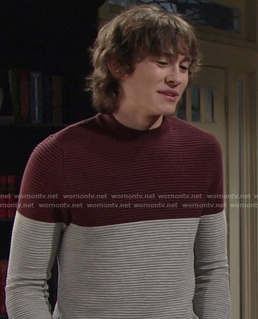Reed’s grey and burgundy colorblock sweater on The Young and the Restless