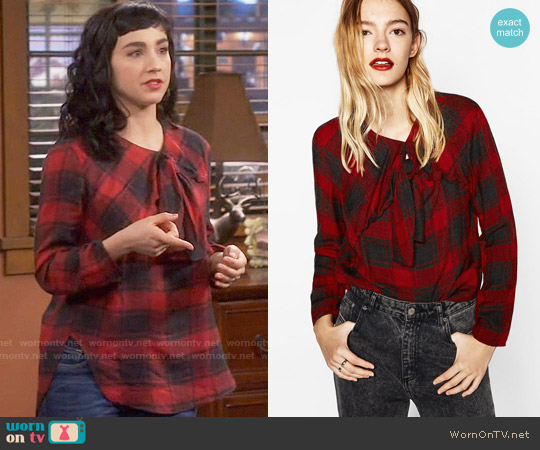 Zara Checked Knotted Top worn by Mandy Baxter (Molly Ephraim) on Last Man Standing