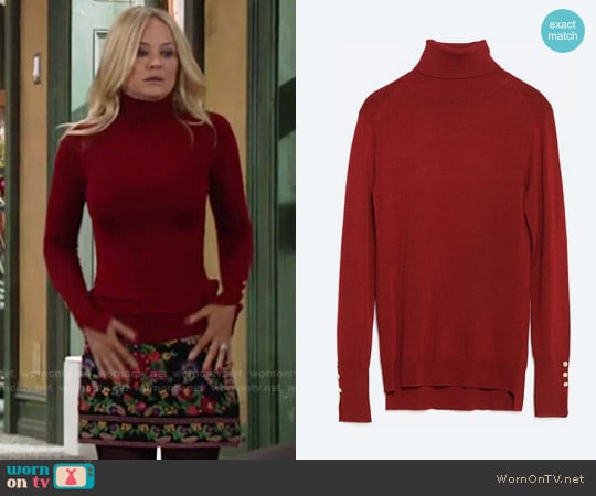 Zara Turtle neck sweater worn by Sharon Newman (Sharon Case) on The Young and the Restless