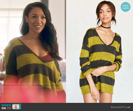 BDG Stripe Oversized Pullover Sweater worn by Iris West (Candice Patton) on The Flash