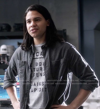 Cisco’s sarcasm t-shirt on The Flash