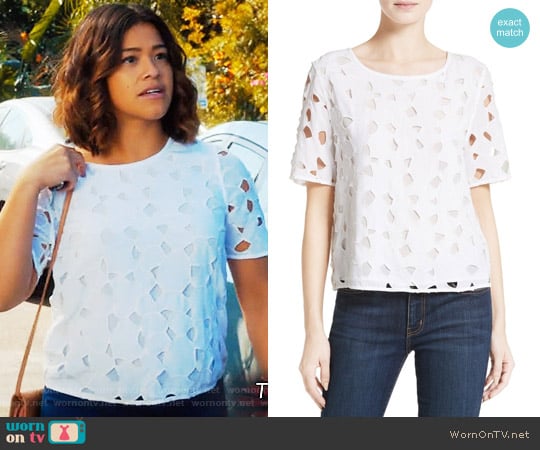 Equipment Brynn Top in Bright White worn by Jane Villanueva (Gina Rodriguez) on Jane the Virgin