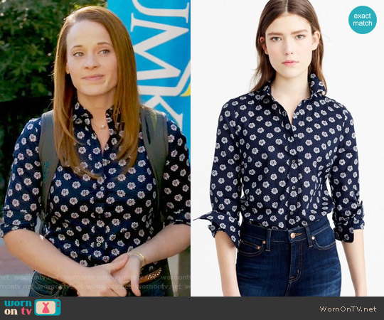 J.Crew Perfect Shirt in Scattered Daisy worn by Daphne Vasquez (Katie Leclerc) on Switched at Birth