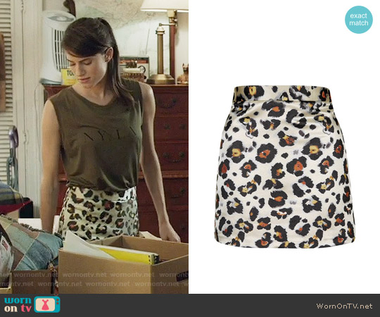 Topshop Leopard Jacquard Miniskirt worn by Marnie Michaels (Allison Williams) on Girls