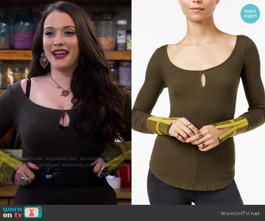 Free People Mod Striped-Cuff Top in Green worn by Max Black (Kat Dennings) on 2 Broke Girls