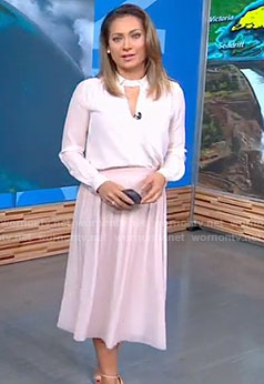 Ginger’s pink pleated skirt on Good Morning America