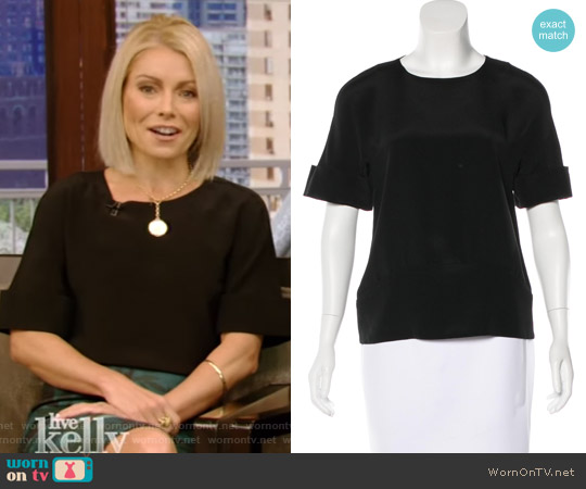 Maiyet Silk Short Sleeve Top worn by Kelly Ripa on Live with Kelly and Mark