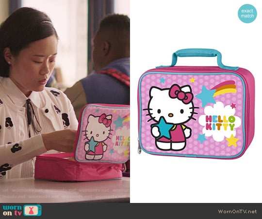 Thermos Soft Lunch Kit in Hello Kitty worn by Courtney Crimsen (Michele Selene Ang) on 13 Reasons Why