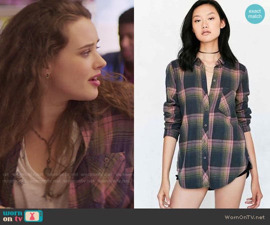 BDG at Urban Outfitters Polly Flannel Button-Down Shirt worn by Hannah Baker (Katherine Langford) on 13 Reasons Why