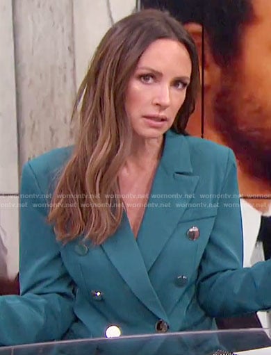 Catt’s teal blazer on E! News