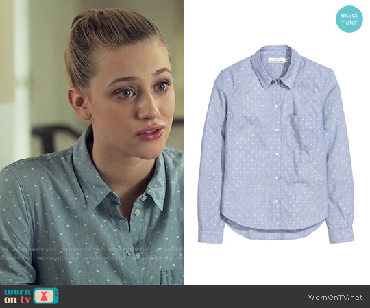 H&M Cotton Shirt in Light Blue / Dotted worn by Betty Cooper (Lili Reinhart) on Riverdale