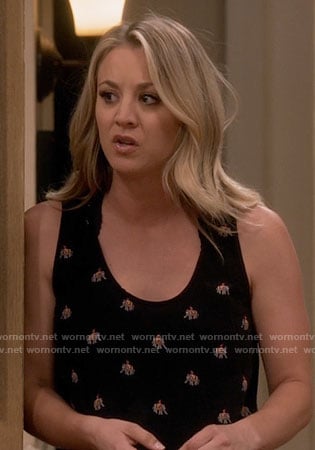 Penny’s black elephant print tank top on The Big Bang Theory