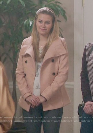 Polly’s pink coat on Riverdale
