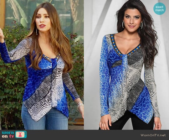 Venus Embellished V-neck Top worn by  Gloria Pritchett (Sofia Vergara) on Modern Family