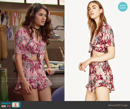 Zara Crop Top with Knot worn by Darlita (Danube Hermosillo) on The Bold and the Beautiful
