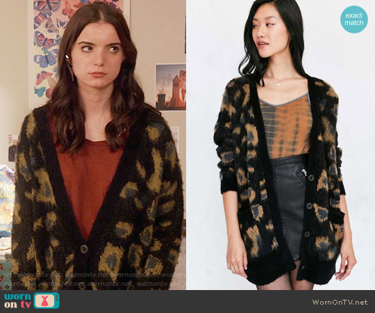 Ecote Leopard Brushed Boyfriend Cardigan worn by Xanthippe (Dylan Gelula) on Unbreakable Kimmy Schmidt