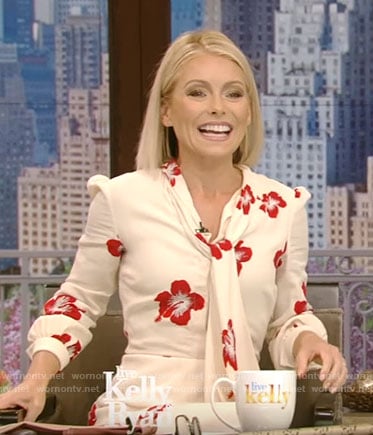 Kelly’s white hibiscus print dress on Live With Kelly