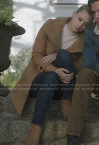 Betty’s camel coat on Riverdale