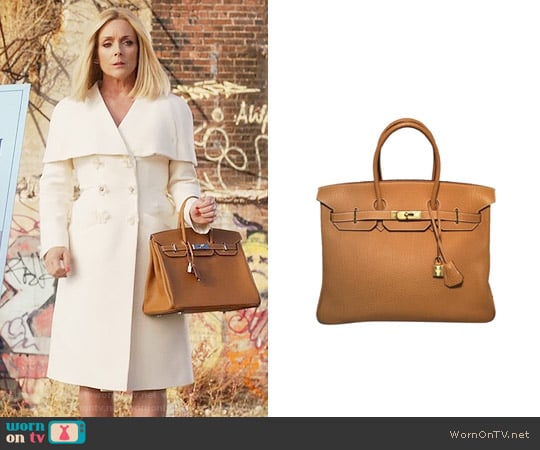 Hermes Birkin Bag worn by Jacqueline Voorhees (Jane Krakowski) on Unbreakable Kimmy Schmidt