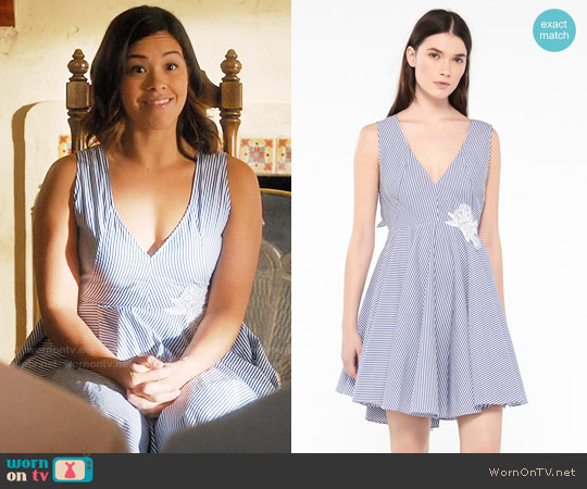 Sandro Striped Dress With Tie At The Back worn by Jane Villanueva (Gina Rodriguez) on Jane the Virgin