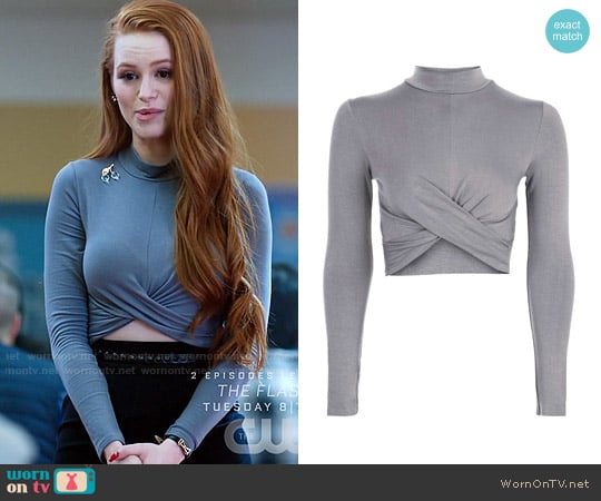 Topshop Long Sleeve Twist Front Crop Top worn by Cheryl Blossom (Madelaine Petsch) on Riverdale